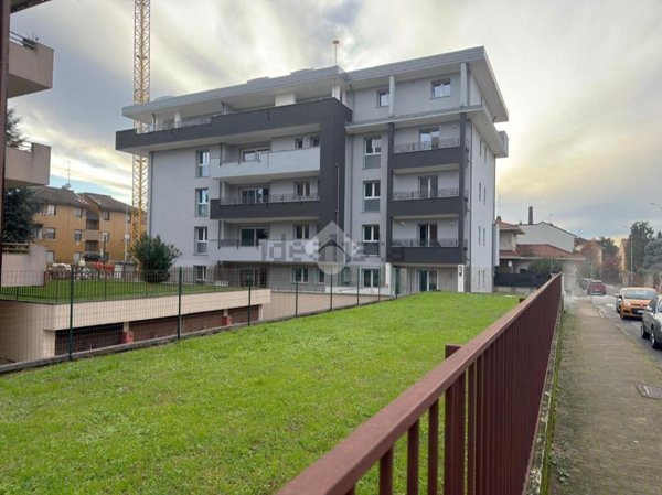 appartamento in vendita a Varedo