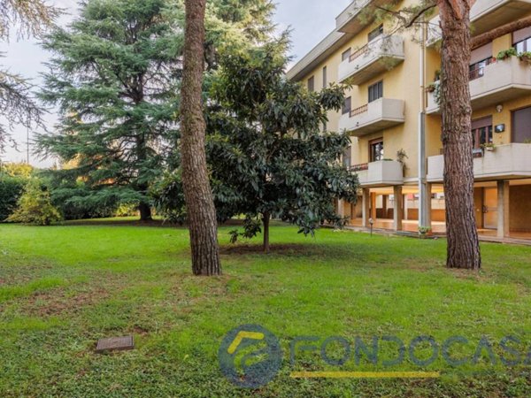 appartamento in vendita a Varedo