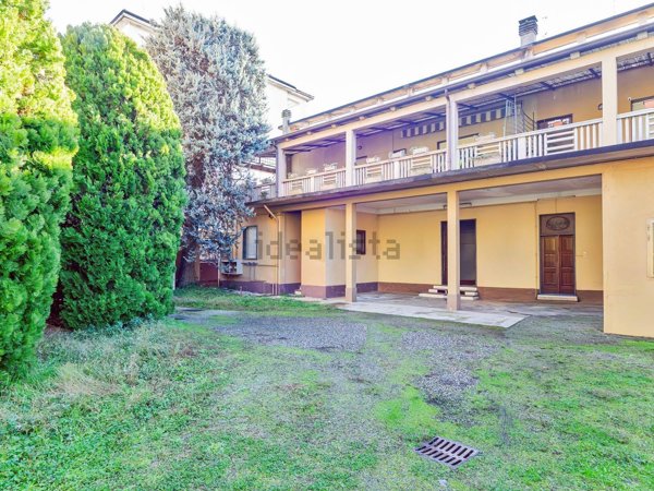 appartamento in vendita a Varedo