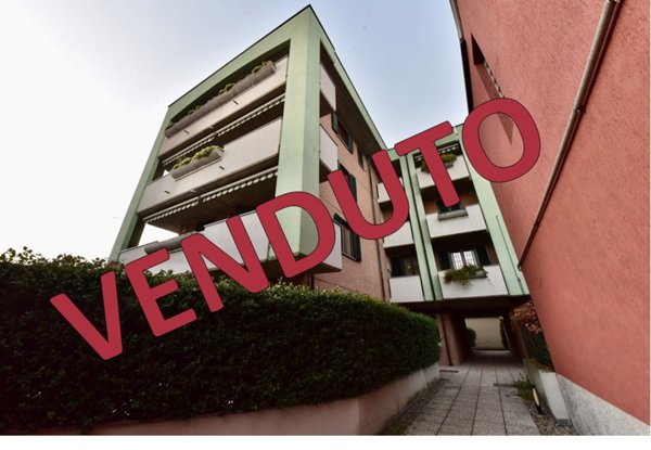 appartamento in vendita a Varedo