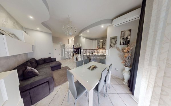 appartamento in vendita a Varedo