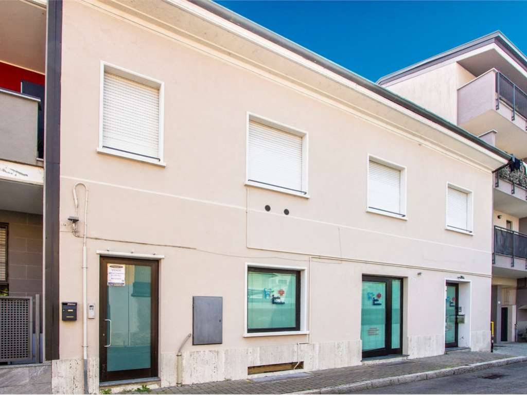 appartamento in vendita a Varedo