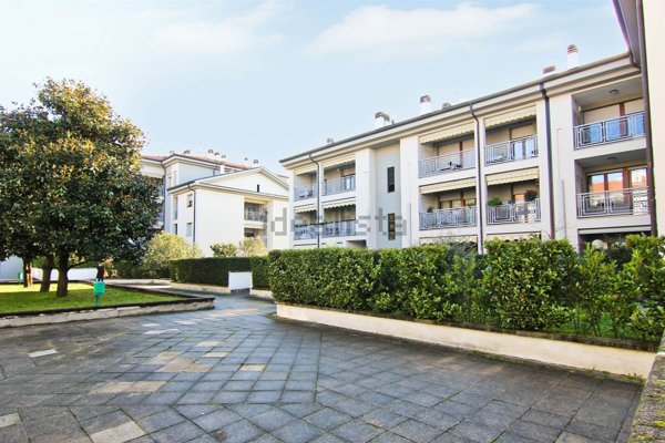 appartamento in vendita a Varedo