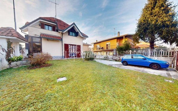 casa indipendente in vendita a Varedo