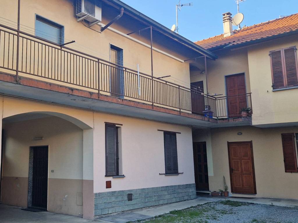 appartamento in vendita a Varedo