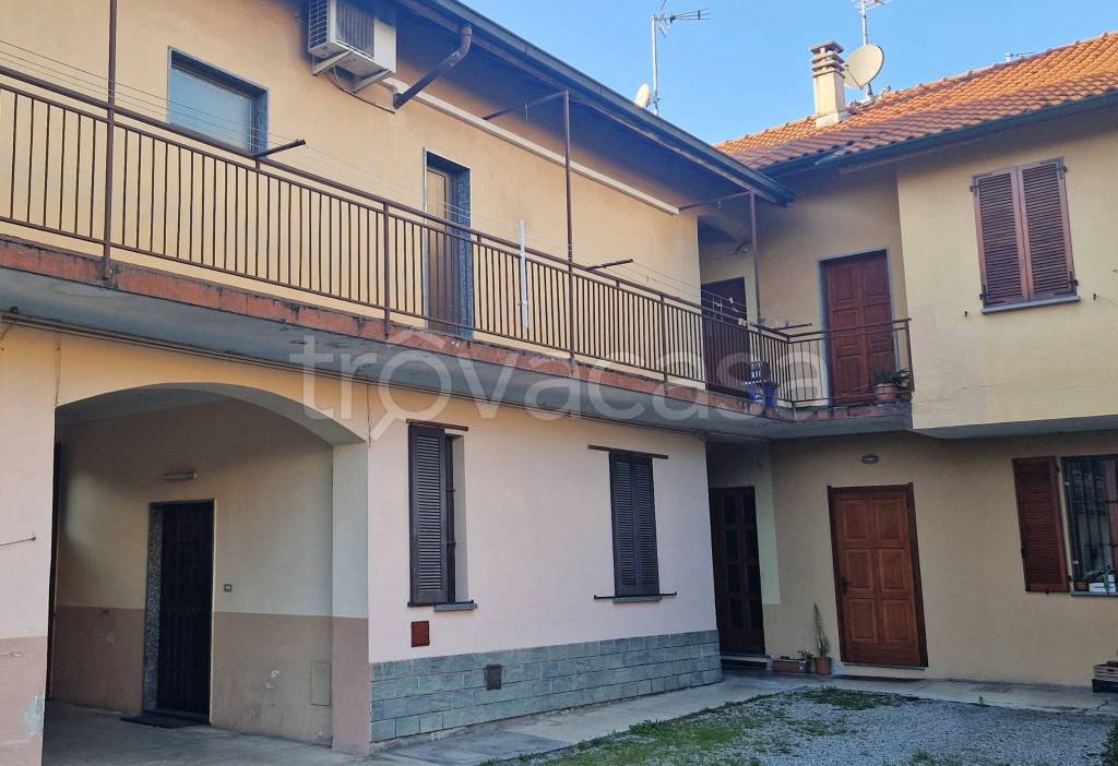 appartamento in vendita a Varedo