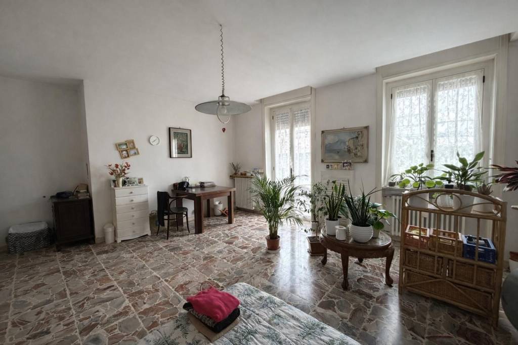 appartamento in vendita a Varedo