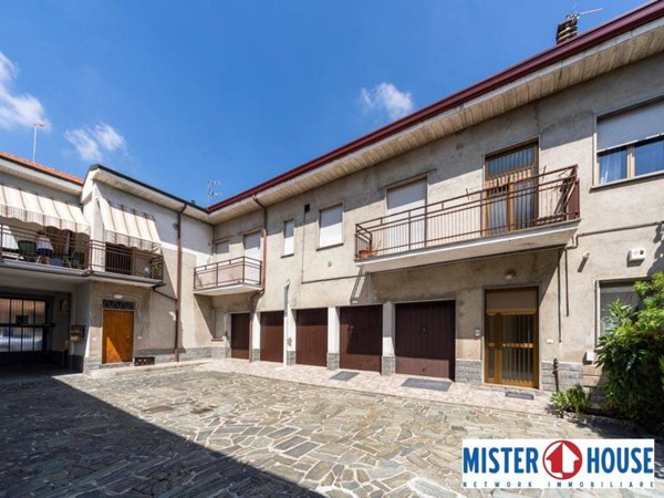 appartamento in vendita a Varedo