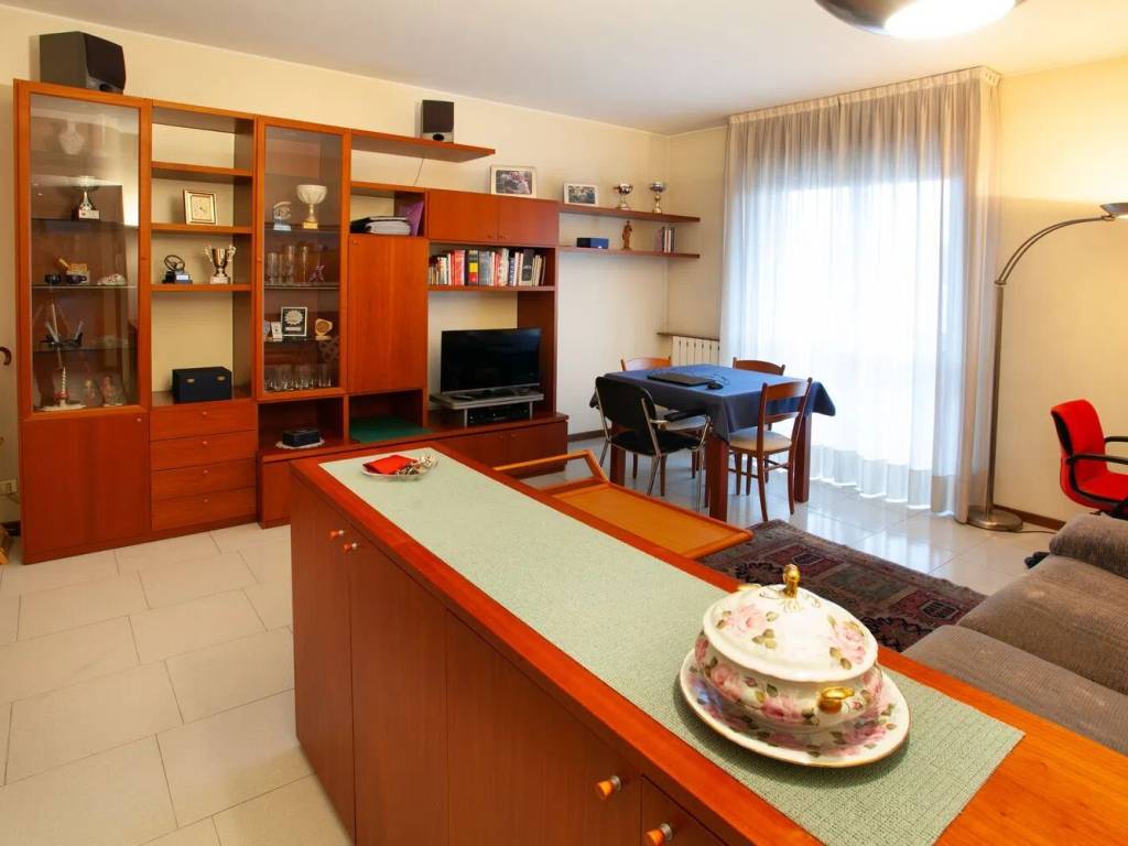 appartamento in vendita a Varedo