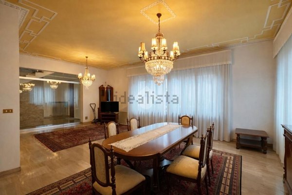 casa indipendente in vendita a Varedo