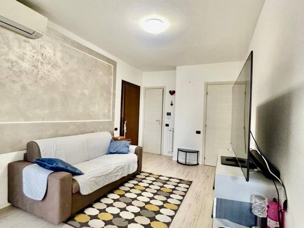 appartamento in vendita a Varedo