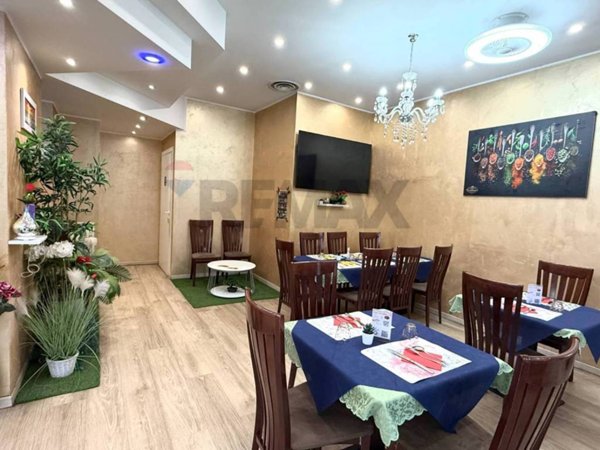 negozio in vendita a Varedo