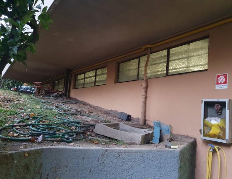 locale commerciale in vendita a Varedo