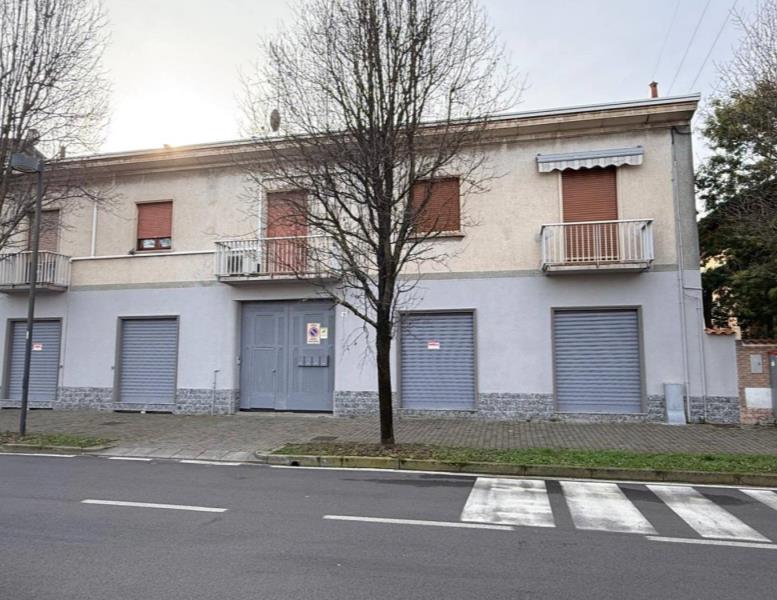 intera palazzina in vendita a Varedo