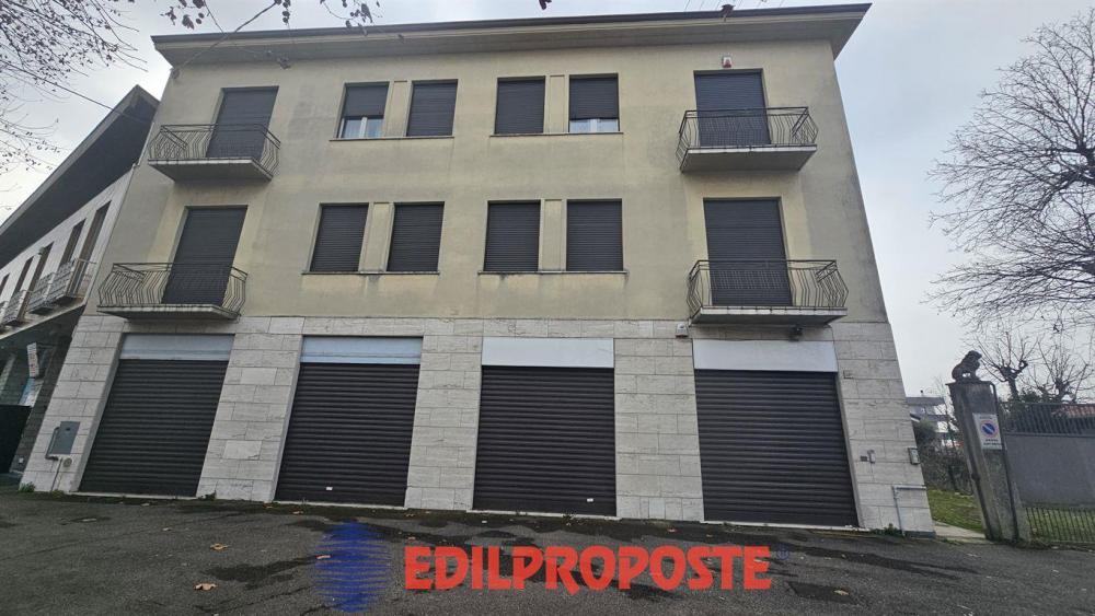 appartamento in vendita a Varedo