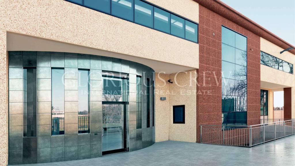 capannone in vendita a Varedo