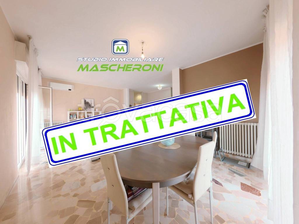 appartamento in vendita a Varedo