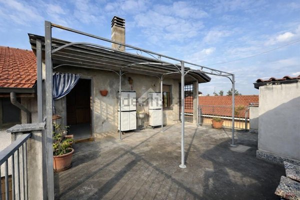 appartamento in vendita a Varedo