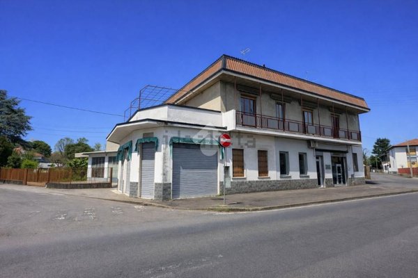 appartamento in vendita a Varedo