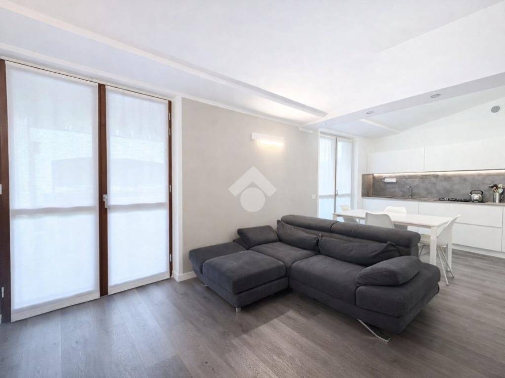 appartamento in vendita a Varedo