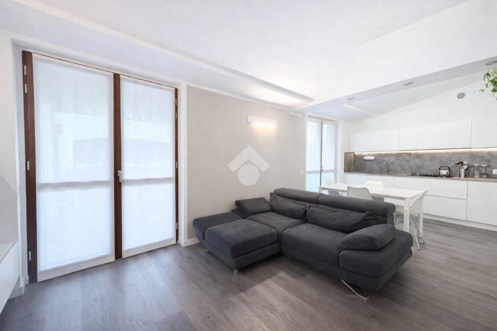 appartamento in vendita a Varedo