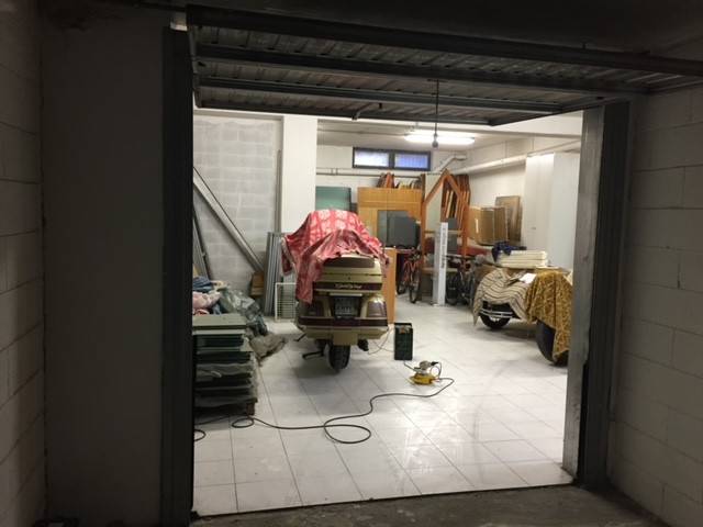 locale commerciale in vendita a Varedo