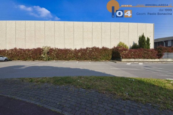 loft in vendita a Varedo