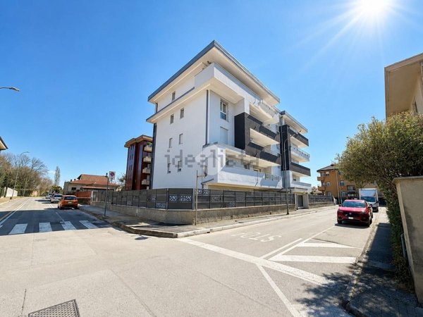 appartamento in vendita a Varedo