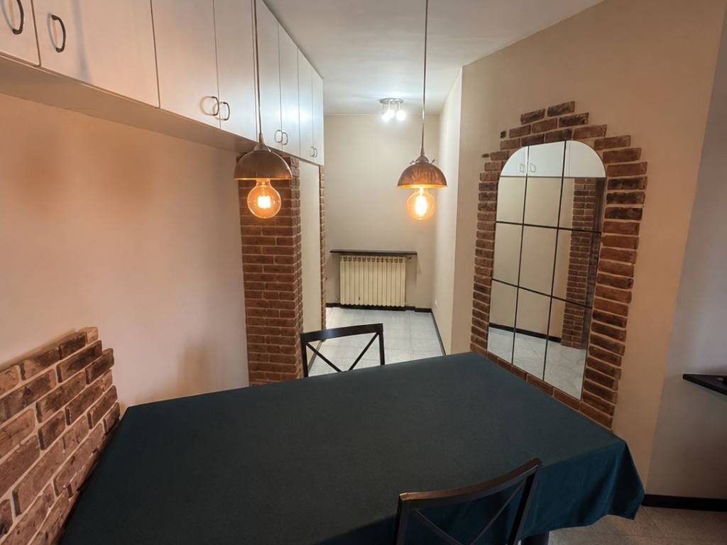 appartamento in vendita a Varedo in zona Valera