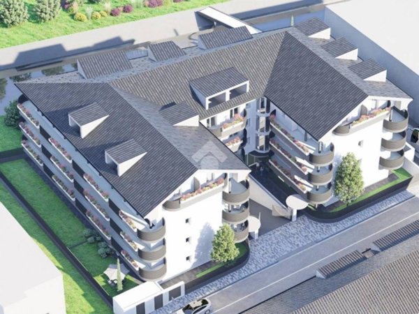 appartamento in vendita a Varedo in zona Valera