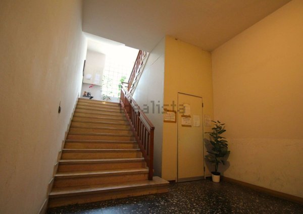 appartamento in vendita a Varedo in zona Valera