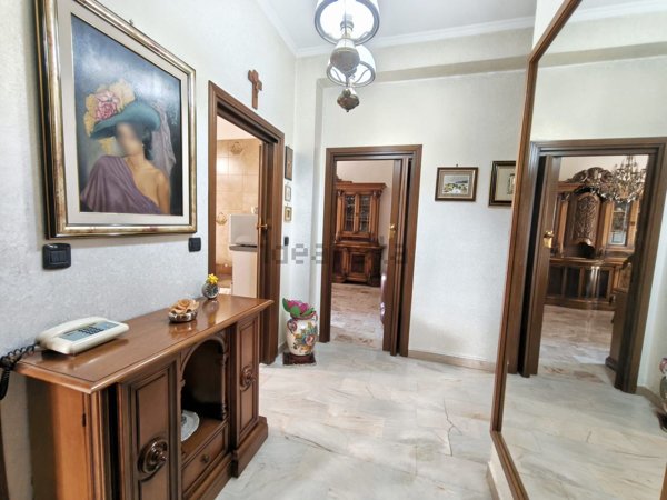 appartamento in vendita a Varedo in zona Valera