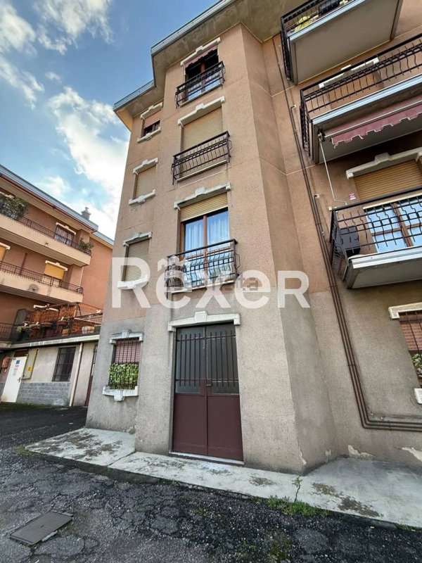 appartamento in vendita a Varedo in zona Valera