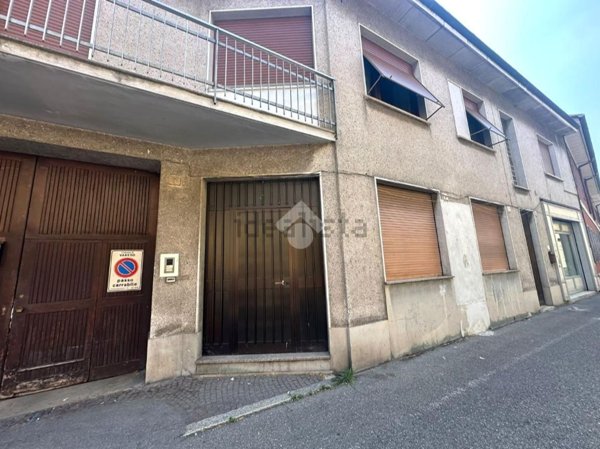 appartamento in vendita a Varedo