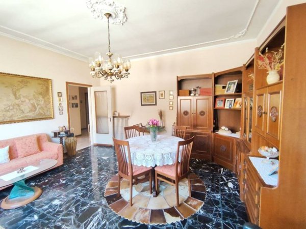 casa indipendente in vendita a Varedo in zona Valera