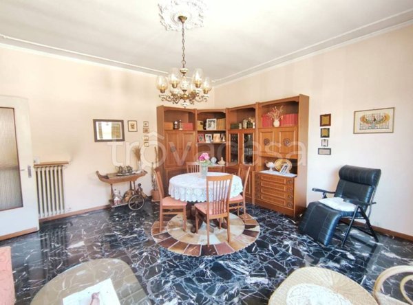 casa indipendente in vendita a Varedo in zona Valera