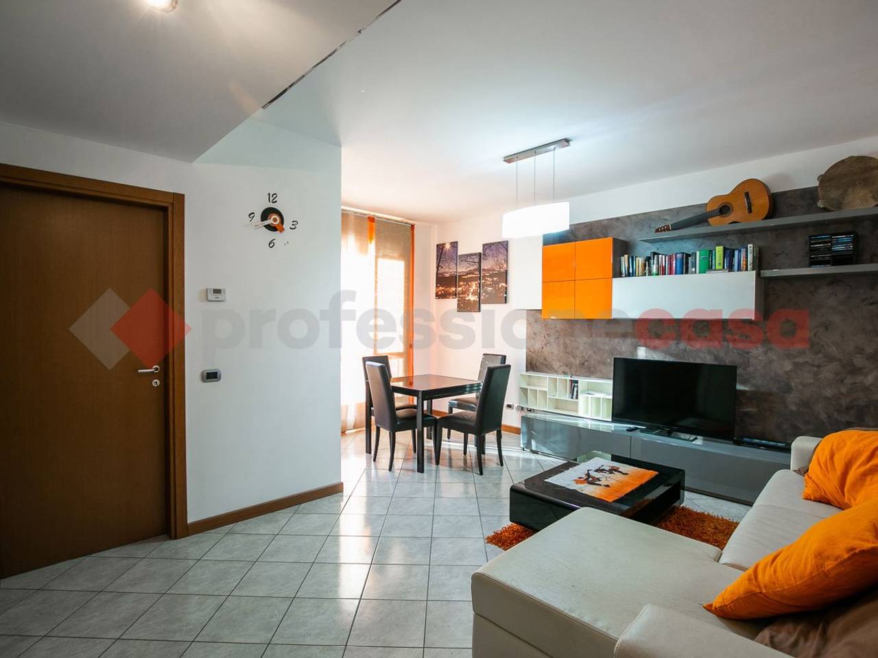 appartamento in vendita a Varedo in zona Valera