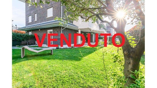 appartamento in vendita a Varedo