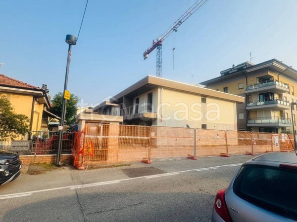 casa indipendente in vendita a Varedo in zona Valera