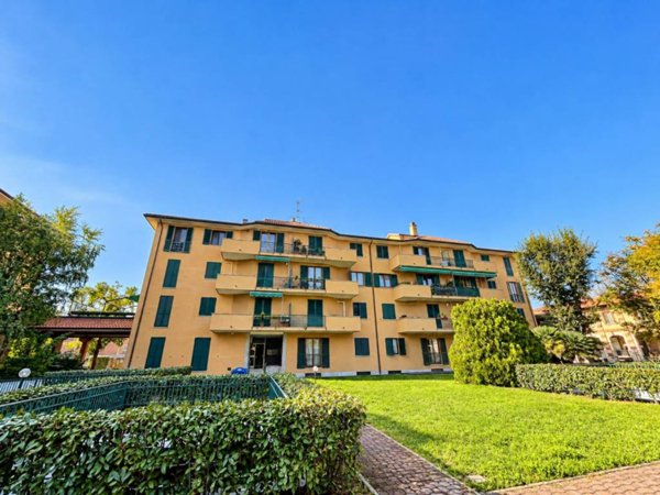 appartamento in vendita a Varedo