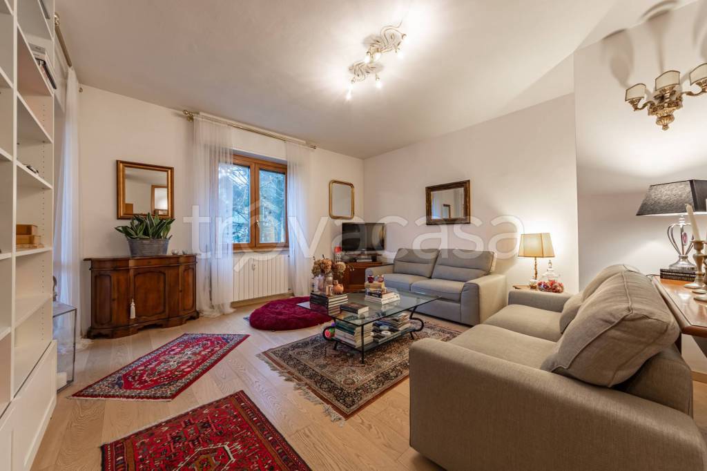 appartamento in vendita a Vedano al Lambro