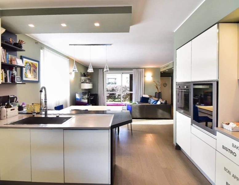 casa indipendente in vendita a Vedano al Lambro