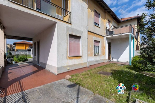 casa indipendente in vendita a Vedano al Lambro