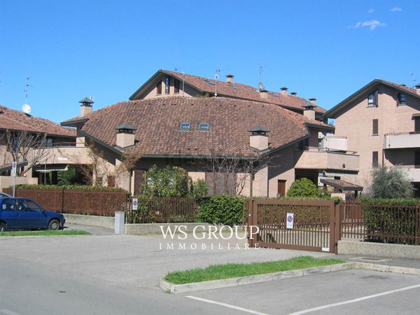 casa indipendente in vendita a Vedano al Lambro