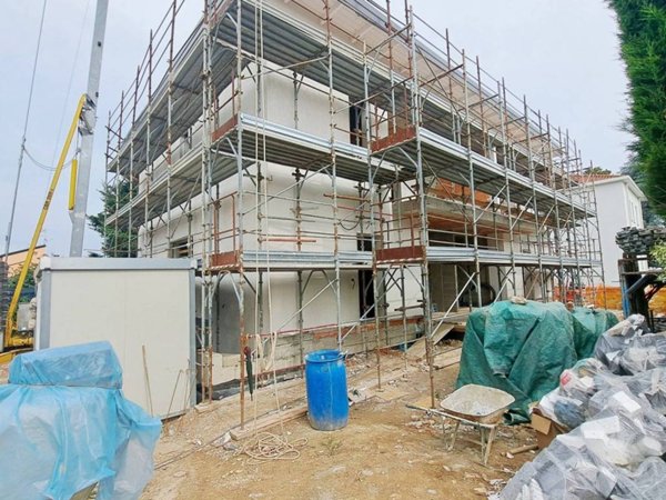 casa indipendente in vendita a Vedano al Lambro