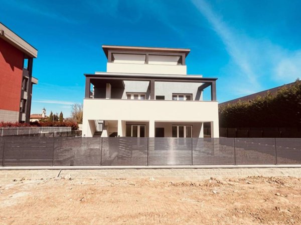 appartamento in vendita a Vedano al Lambro