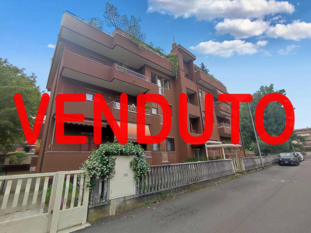 appartamento in vendita a Vedano al Lambro