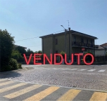 casa indipendente in vendita a Vedano al Lambro