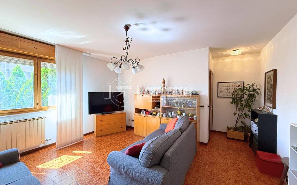 appartamento in vendita a Vedano al Lambro