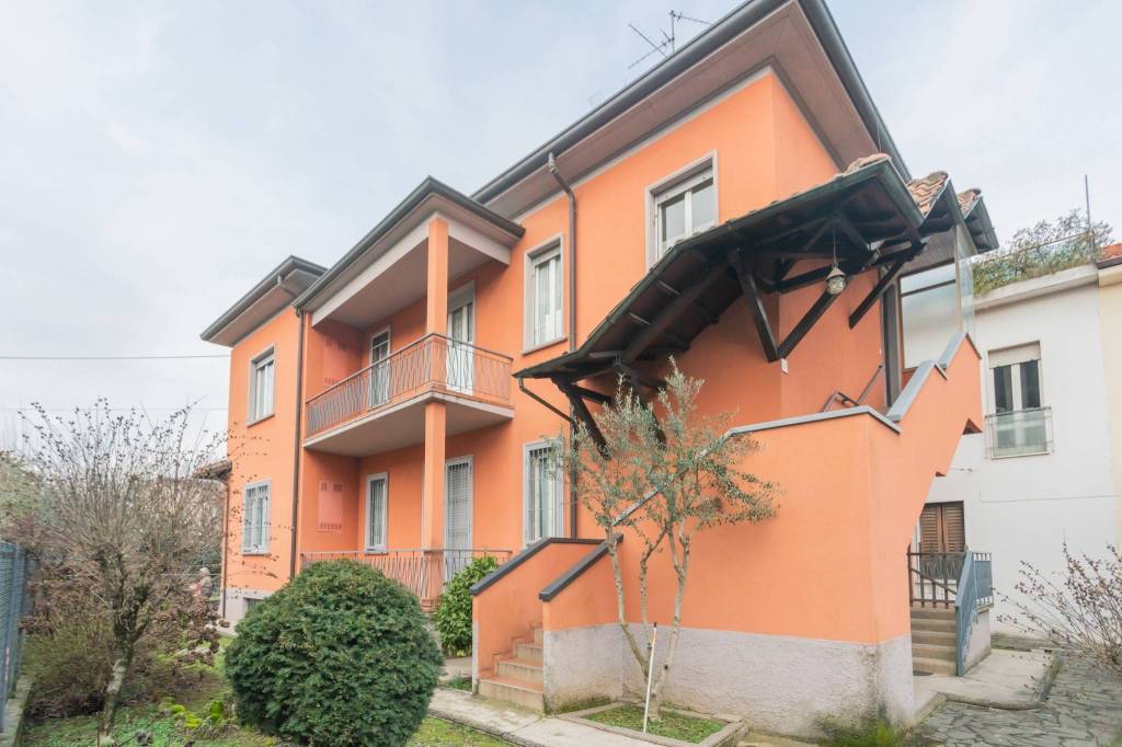 appartamento in vendita a Vedano al Lambro